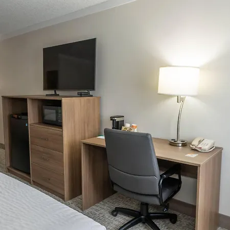 Quality Inn & Suites Whitehorse-3