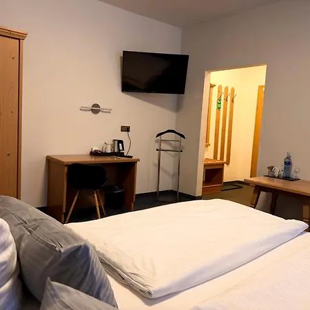Gasthof Hotel Bräustübl und Bäsler Haus-2