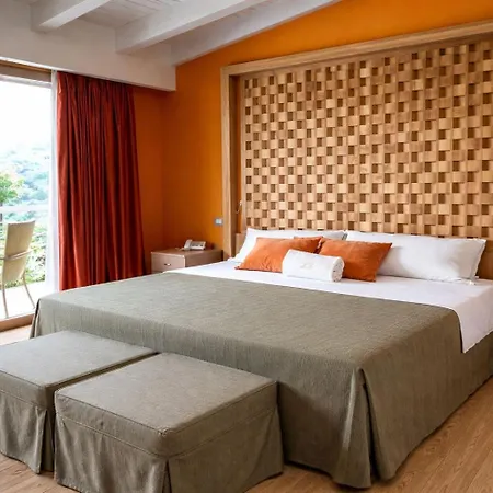 Bouganville Hill Resort & Wellness Space-3