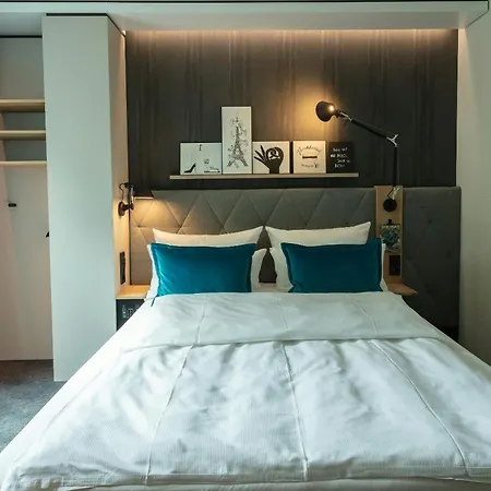Motel One Saarbruecken-3