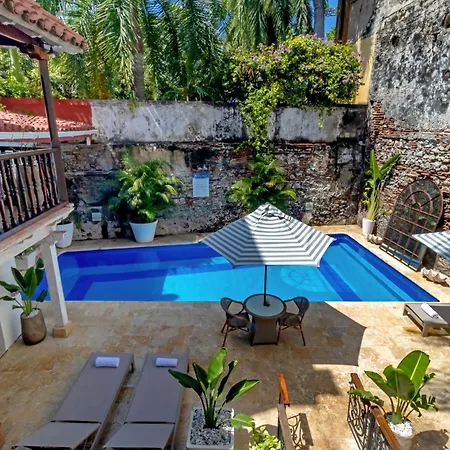 El Marques Hotel Boutique By Geh Suites-3
