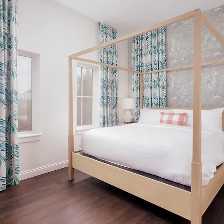Lily Hall-A Boutique Hotel-2