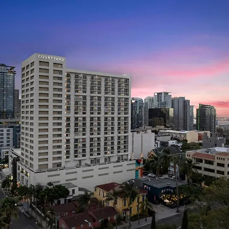 Courtyard By Marriott San Diego Downtown Little Italy-2