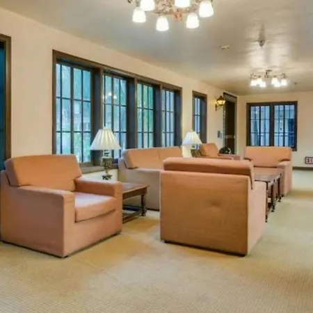The Buena Park Grand Hotel & Suites-2