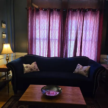 Firehouse Inn-3