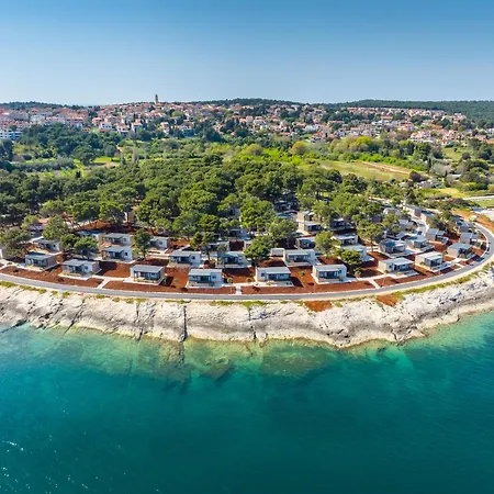 Arena Stupice Camping Homes-2