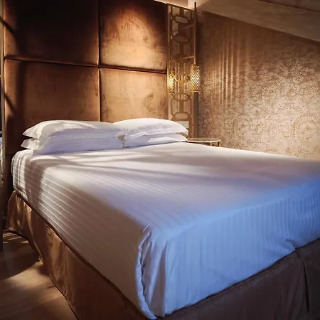 Hotel Antiche Figure-2