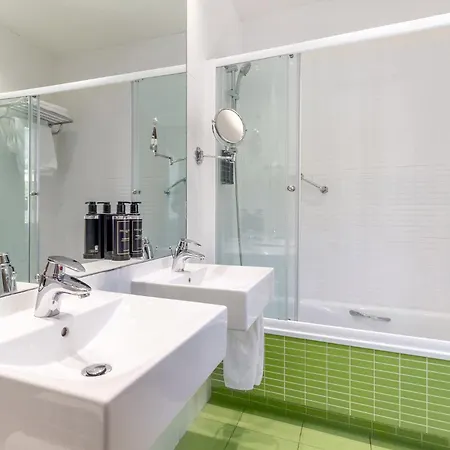 Dorma Victoria Palace-3