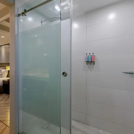 Isaaya Hotel Boutique By Wtc-2