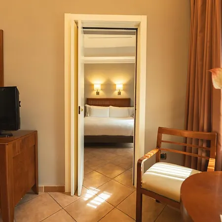 Hotel Forum-2