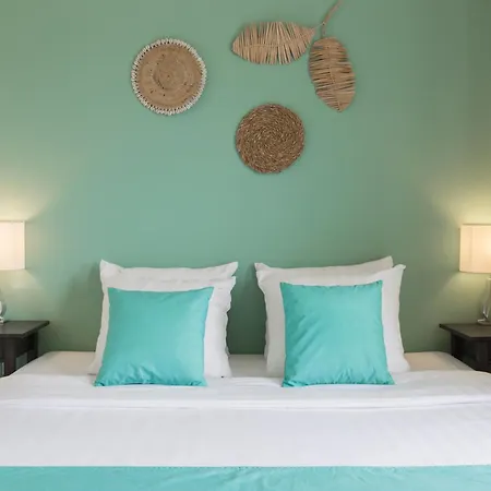 Dolphin Suites & Wellness Curacao-3
