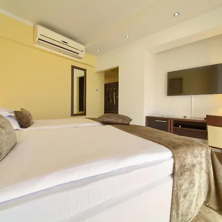 Hotel Marina-3