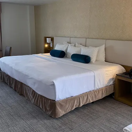 Split Rock Resort-2