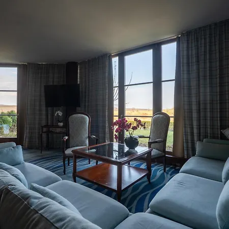 Hotel Cascade Resort & Spa-3