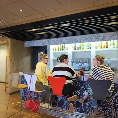 Ibis Aurillac-2