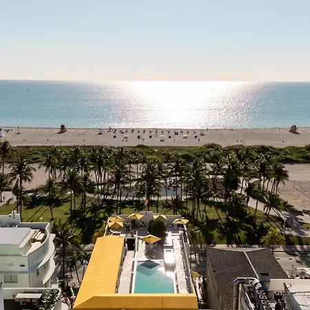 Leslie Hotel Ocean Drive-2