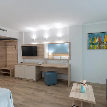Hotel Neptun Beach-3
