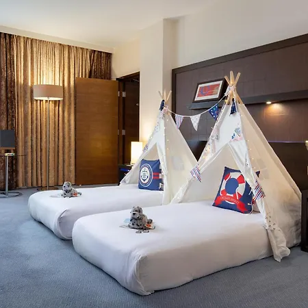 Hilton London Canary Wharf-2