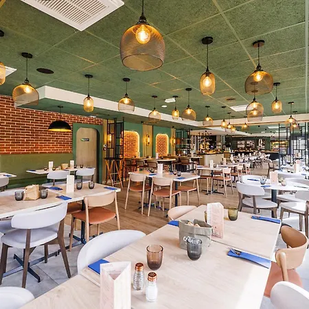 Campanile Prime Lyon Centre Gare Part-Dieu-3