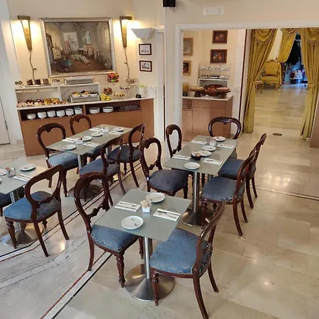 Hotel Art Resort Galleria Umberto-2