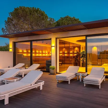 Spa & Wellness Hotel Pinia-3