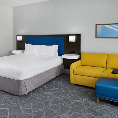 Hampton Inn & Suites Syracuse North Airport Area-2