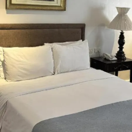 Queen Margarette Hotel-2