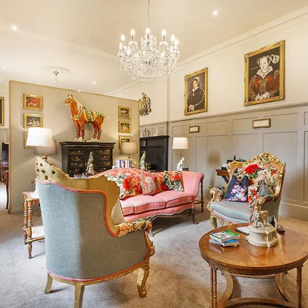 The Kings Arms And Royal Hotel, Godalming, Surrey - The Coaching Inn Group-2