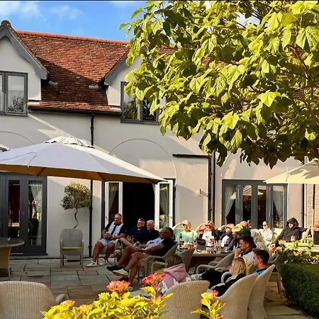 The Kings Head Country Hotel-3