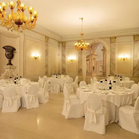 Villa Fenaroli Palace Hotel-3