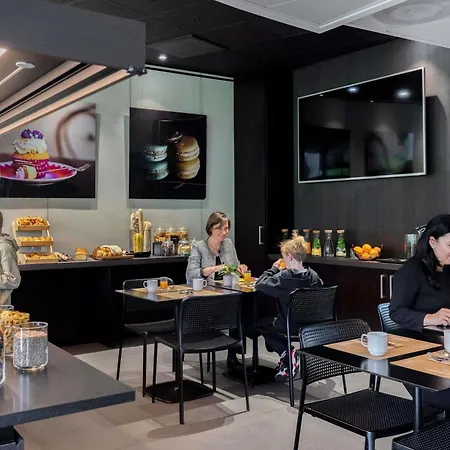 Novotel Suites Genève Aéroport-2