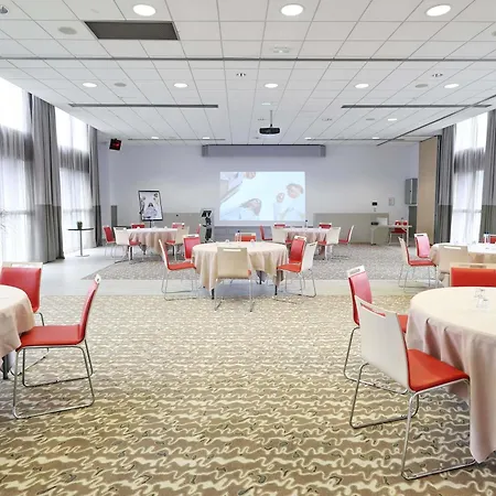 Mercure Grenoble Centre Porte Des Alpes-2