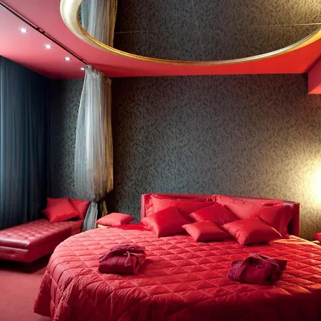 Base Hotel-2