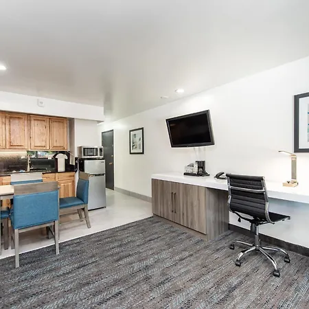 Oyster Bay Inn & Suites-3