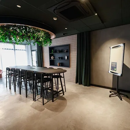 Ibis Styles Dijon Nord Valmy-2