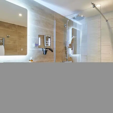 Mercure Avignon Tgv Hotel & Spa-3