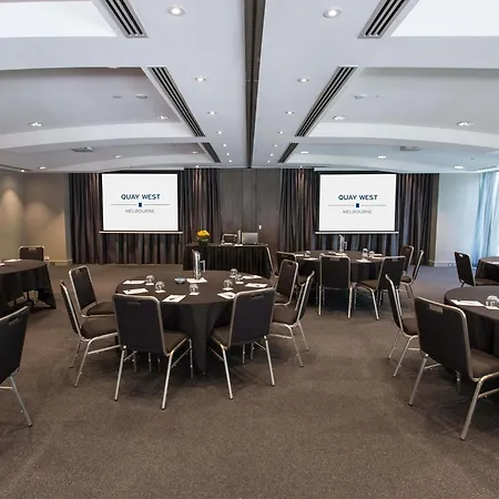 Quay West Suites Melbourne-3