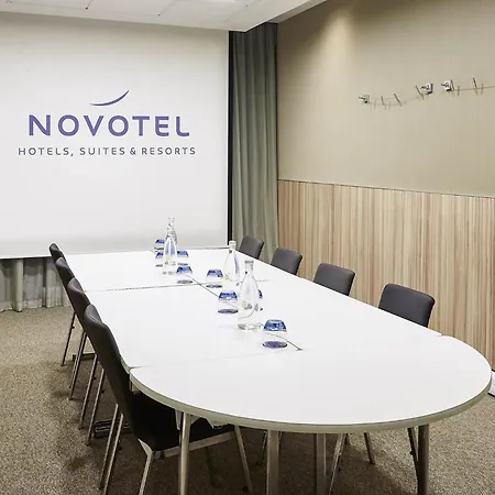 Novotel Liverpool Centre-3