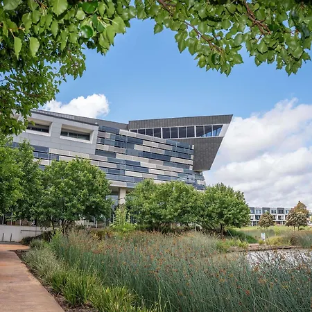 Mercure Melbourne Caroline Springs-3