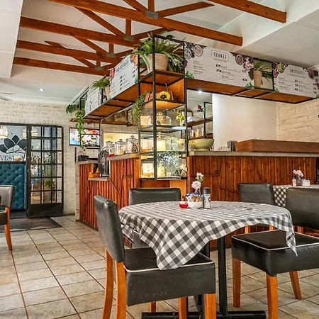Alveston Manor Boutique Hotel & Spa-2