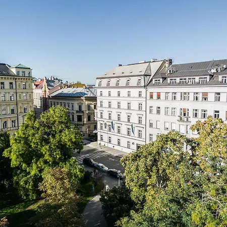 Falkensteiner Boutique Hotel Prague-2
