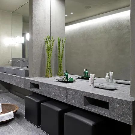 D-Hotel-2