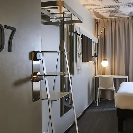 Ibis Clamart Paris Velizy-3