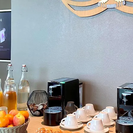 Ibis Styles Rennes Cesson-2