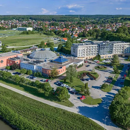 Gotthard Therme Hotel-2