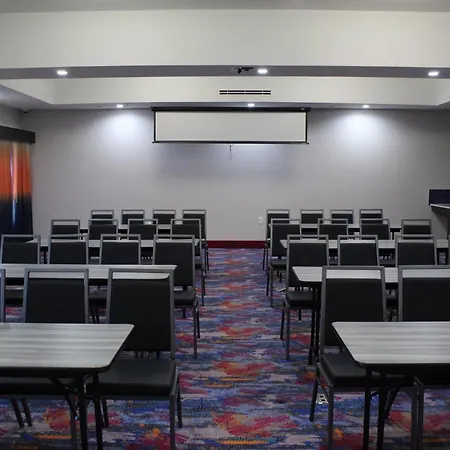 La Quinta Inn And Suites By Wyndham - Schertz-2