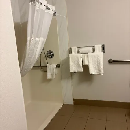 Comfort Suites Richmond-3