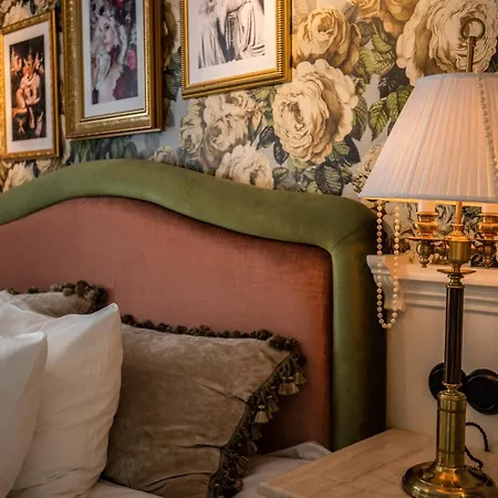 Hotel Pigalle-3