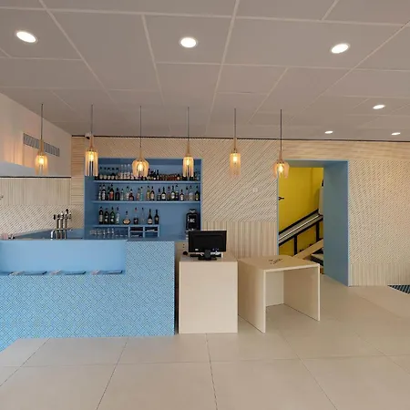 Hotel Ibis Styles Auxerre Nord-2