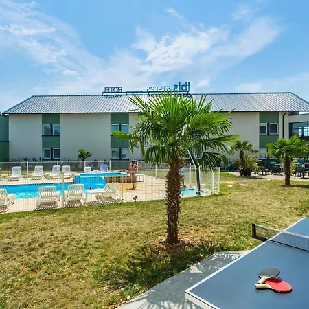 Hotel Ibis Styles Bourges-2